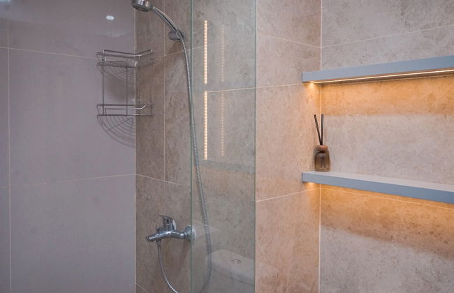 Modern Look Studio Apartment At Transpark Bintaro - Foto 9