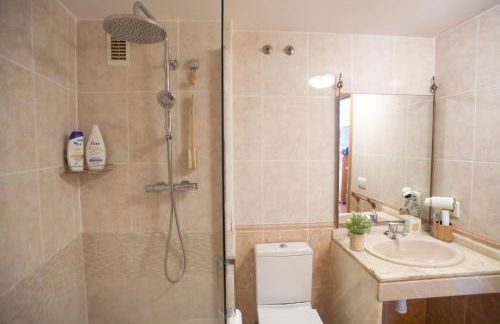 Lovely apartment near the beach & City of Arts and Sciences - Photo 50