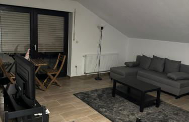 Wohnung mit Küche, Fernseher, WLAN und Parkplatz - Brian - Foto 1