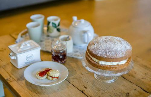 3 Bed in Staplecross oc-rh1162 - Photo 10