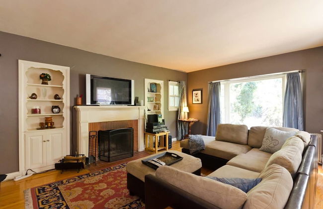 Hollywood Hills Canyon Breezes - Photo 17