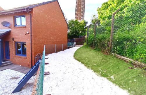 Dundee Beach Villa with Free Parking - Foto 24