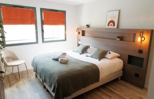 Appart'hôtel Le Corot - Accès Autonome - Saint-Junien Centre - Foto 59