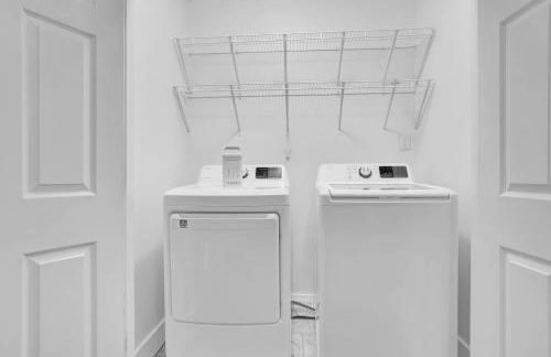 Stunning 6BR Buckhead OasisPrivate BathEachRoom - Foto 116