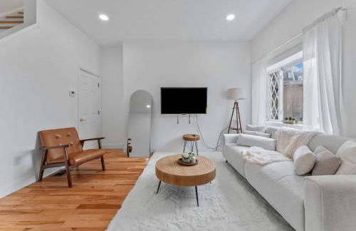 Family Friendly 4BR. Trendy & Great Location - Foto 7