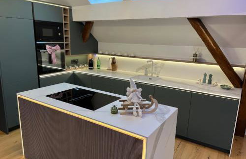 La Luna Royal Deluxe Luxury House with Pool & Jacuzzi, Bikes and Secured Parking - Photo 55