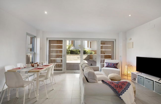 Beautiful Duplex Facing The Beach - Photo 11