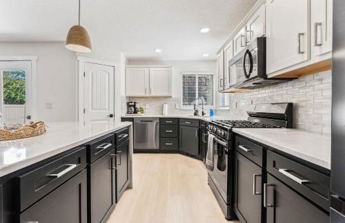 Bedroom house in prime location by the village - Foto 12