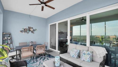 Latitude Adjustment Penthouse by Coastal Chic - Foto 4