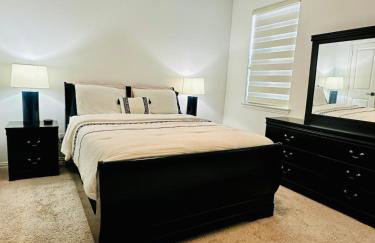 Spacious 6 Bedroom Home- Near Historic McKinney - Foto 9