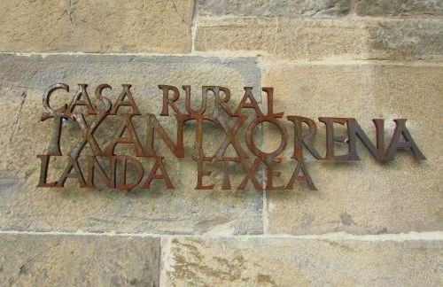 Txantxorena - Foto 18