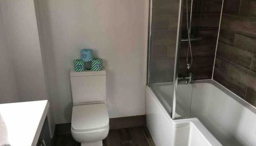 PARK VIEW, 6 bed family home, wifi parking, garden - Foto 4