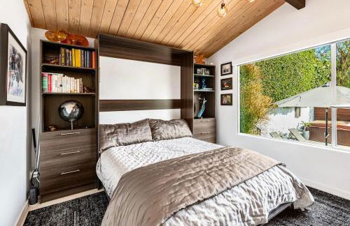 Hillside Luxury MidCentury Modern Spa Retreat View - Foto 5