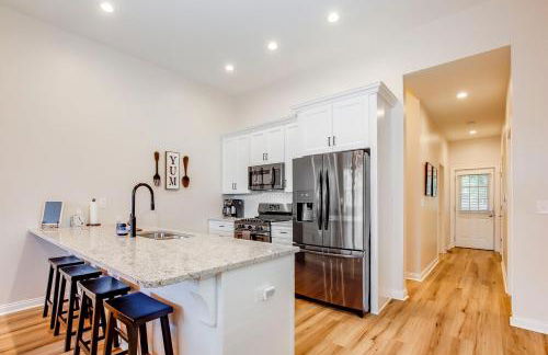 Relaxing Home with Hot Tub Near Expo Center and Downtown - Foto 4