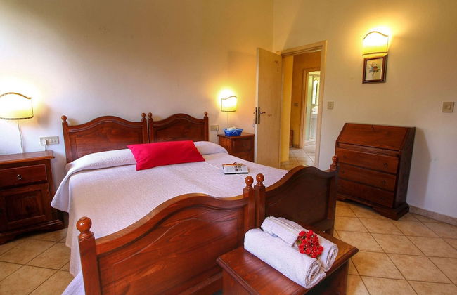 _x000d_ boutique Villa With Pool - Photo 4