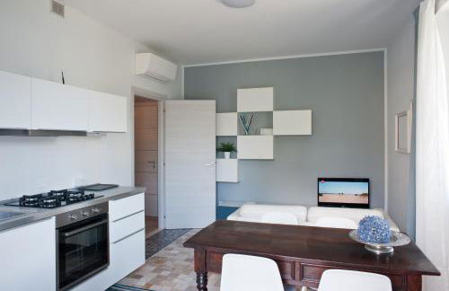 LO SGUARDO - Foto 20