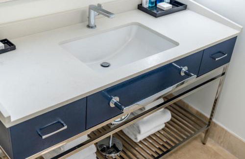 Fontainebleau Hotel Ocean View Fits 6! 1 BED/2 BA - Photo 36