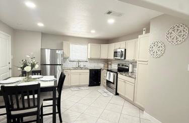 Cozy Retreat near DFW Airport - Entire Home - Foto 17