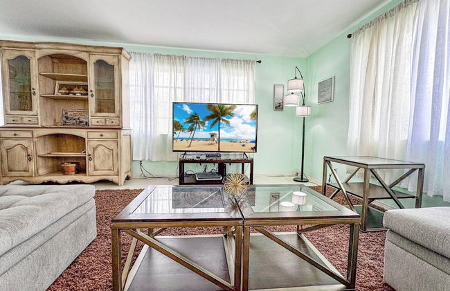 Sunrise Delight Pet-friendly 2-min Walk to Beach - Foto 2