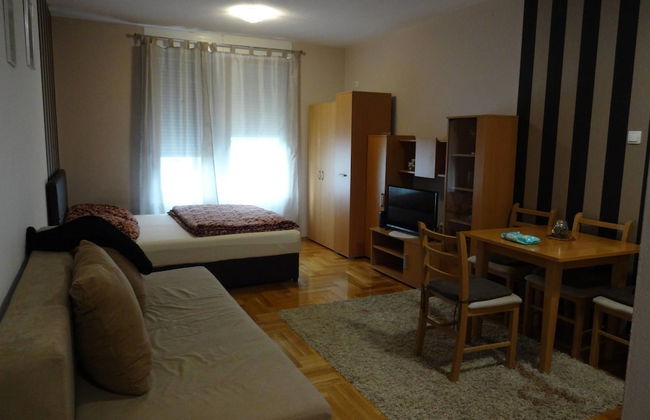 Apolon Centar Apartment - Foto 8