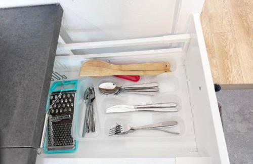 VAZ Apartments Home-at-Work für Monteure und Fachkräfte TV, WLAN, Balkon, Küche, Parkplatz - Foto 8