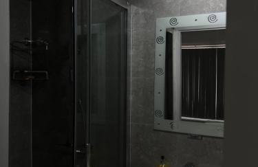 Luxury 4 Bed 3 bath 6 mins from City Renter - Photo 11