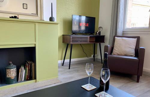 Vue exceptionnelle sur la place Gambetta Plein centre cafés restos idéal séjour pro ou en famille - Foto 14