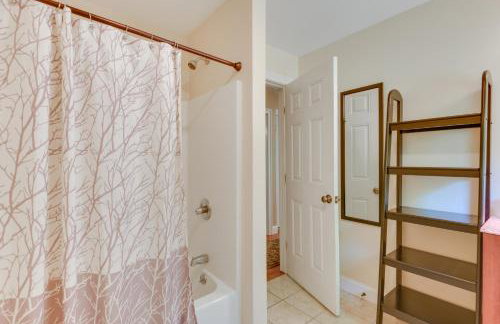 Game Room and Hot Tub Old Forge Home! - Foto 18