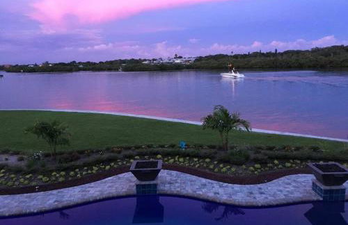 Guest suite - Waterfront -Pool & Hot tub- Walk to Beach - Foto 27