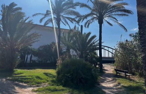 Stylish well-connected beachfront flat - Foto 58