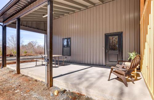 Pet-Friendly Yard! Nature Escape in Forest City - Foto 19