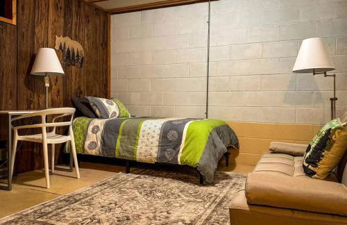 Cabin Retreat with Sauna Trails and Lake Access - Foto 43