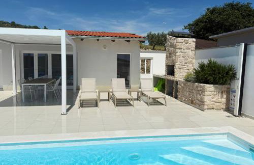 Villa Velim - Stunning view & Heated private pool - Photo 4