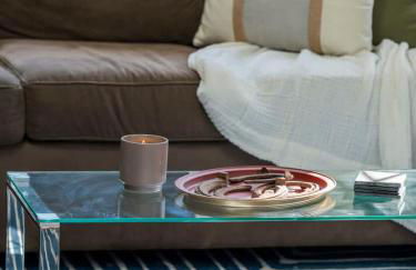 Chic Cabin with Hot Tub and Fire Pit - Foto 18