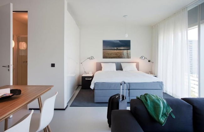 Urban Residences - Photo 16