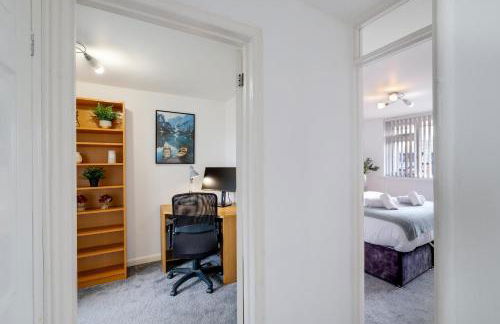 Elegant 5 Bed Home with Garden & Parking - Slough - Foto 31