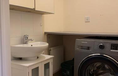 Oxford four-Bedrooms detached house with driveway parking - Foto 16