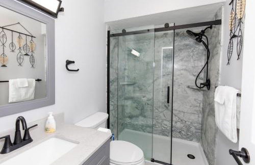 NEW! Remodeled & Upgraded Vacation Apartment - Foto 17