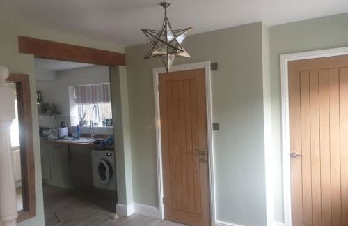 Spacious 4 bed house 10 min from Silverstone - Foto 2