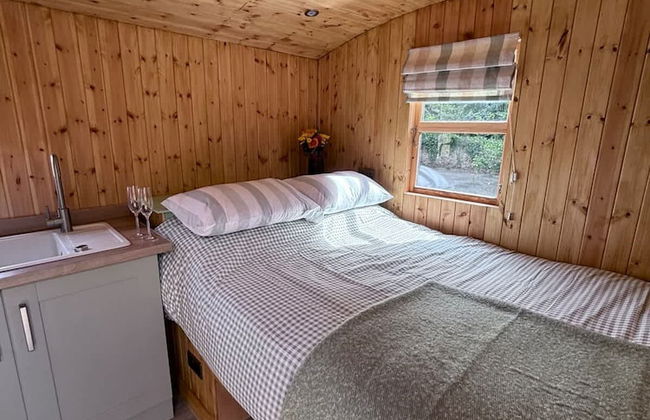 Shepherds Hut With Hot Tub - Foto 4