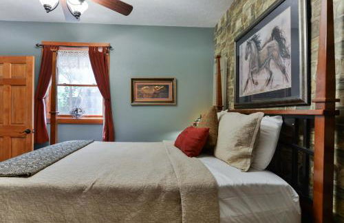 The Hiding Place - Foto 26