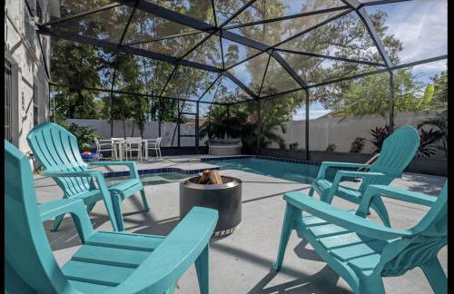 Central Perk Retreat | Heated Pool + Zoo 1 Block! - Foto 42