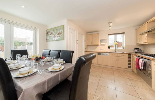 Large 5BR Home in Bedford Ideal for big Groups - Foto 16