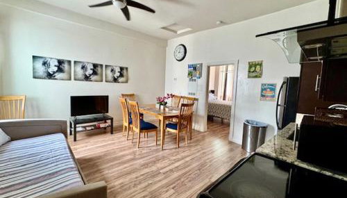 Walk everywhere heart Gaslamp - Foto 1