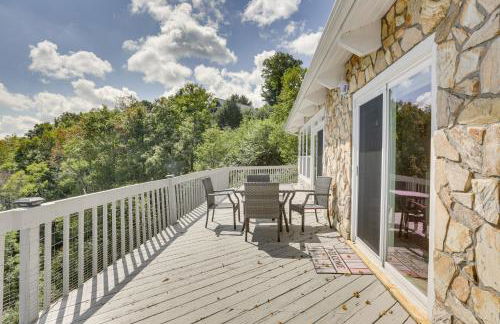 Blowing Rock Home with Hot Tub and Mountain-View Deck! - Foto 21