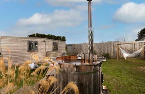 Chalet Hot Tub Lodge 3 by Interhome - Foto 7