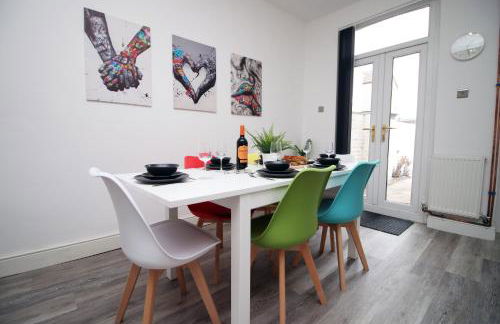 3-Bed Townhouse - Central, Free parking - Foto 32