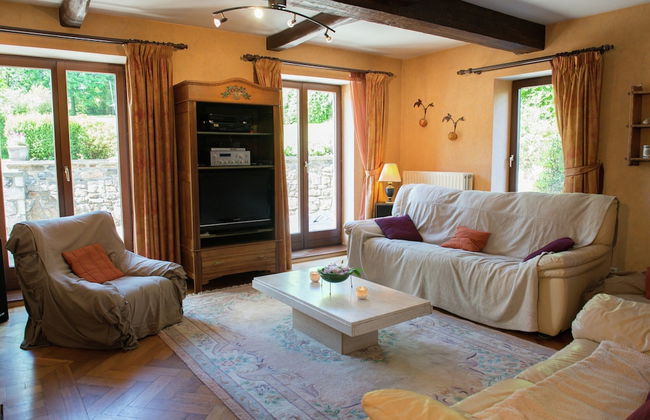 Desnie Farmhouse With Pool - Foto 14