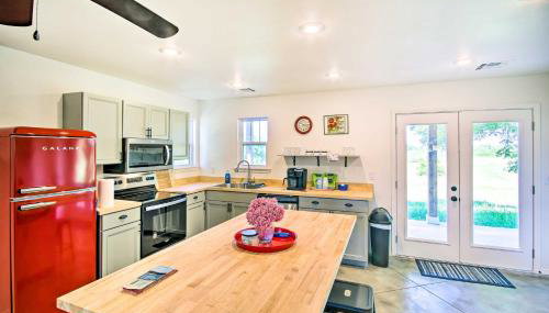 2 Mi to Marinas and Grove Cozy Cabin with Grill - Foto 5