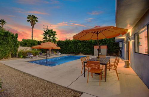 Ultra Luxury Resort Like Compound Pool, Spa, Fire Pit- Close to Everything- 4BD/2.5BTH - Foto 45